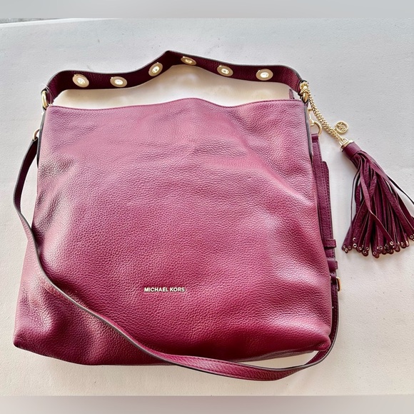 Michael Kors Brooklyn Large Leather Hobo Shoulder Bag Color: Burgundy - Picture 12 of 13